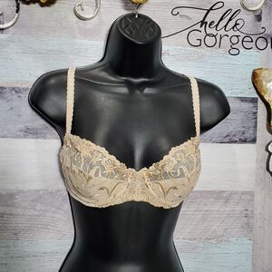 Victoria's Secret 34C Nude Floral Embroidered Underwire Sexy Bra 425